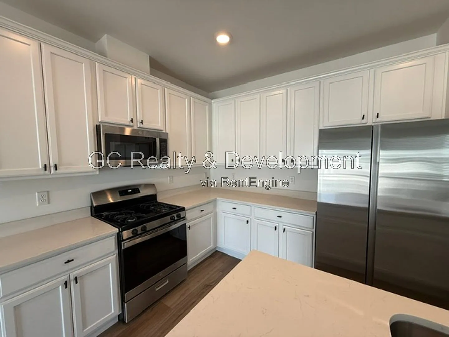3 bed, 3.0 bath, 1468 sqft, $2,750 — Photo 4
