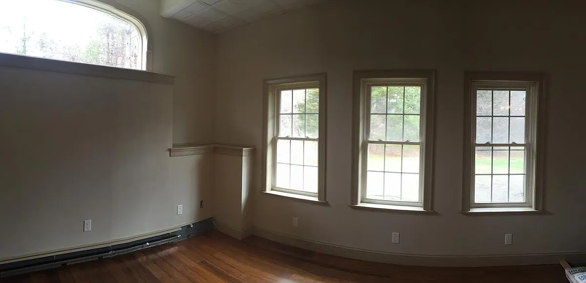 living area - 124 Old Ocean St