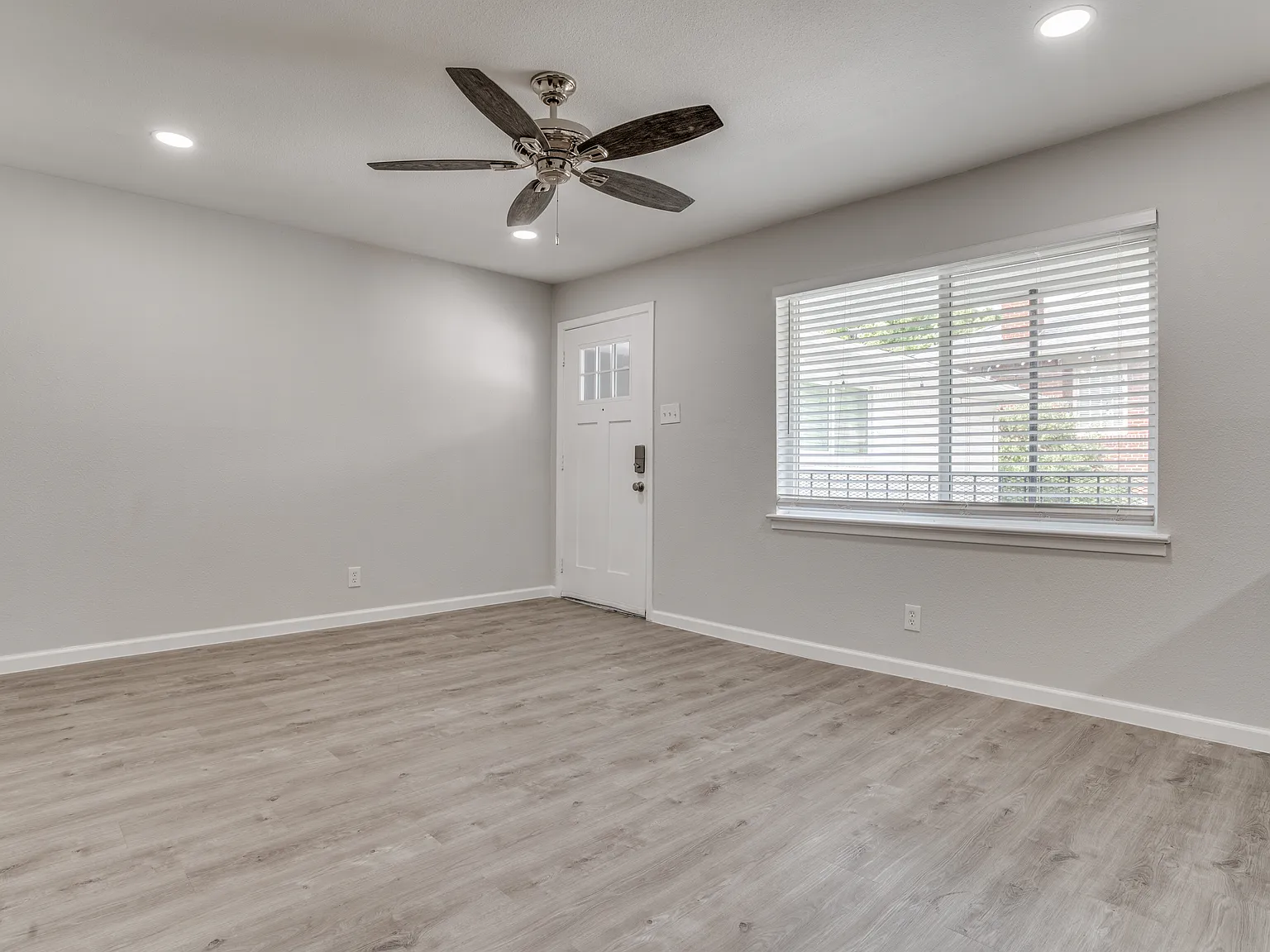 1 bed, 650 sqft, $1,295 — Photo 4