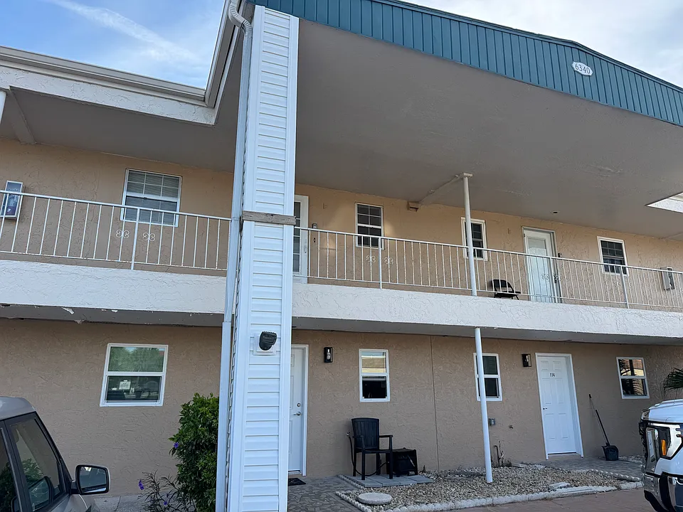 6340 Providence Cir #114
