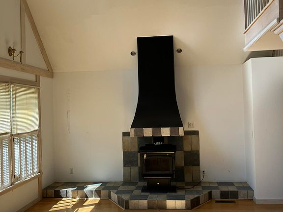 9th image of this home