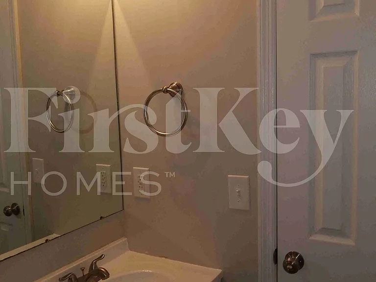 430 Citadel St — Photo 13