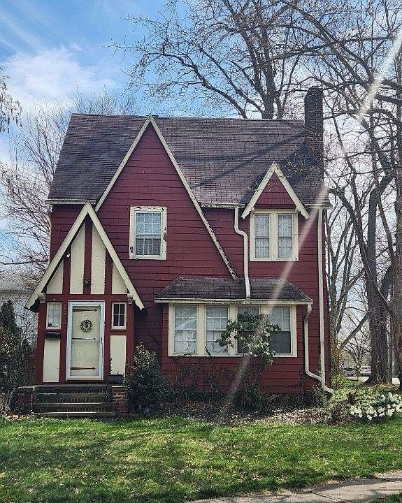 1st image of 28200 Gilchrist Dr