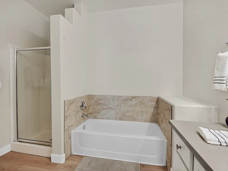 2291 W Horizon Ridge Pkwy #1106 — Photo 10