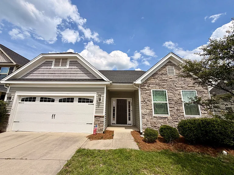 628 Colston Ln — Photo 1