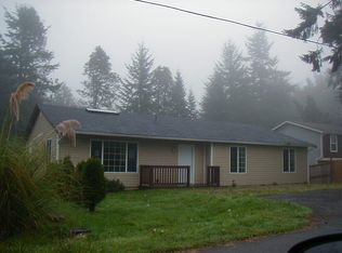 37362 Bay St, Hansville, WA 98340