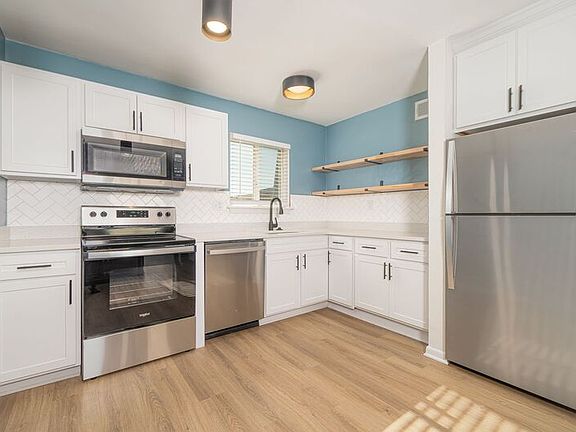 5th image of 9019 Chesapeake Blvd Unit B01