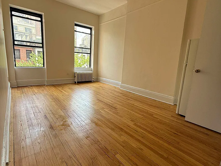 113 W 70th St #5B — Photo 1