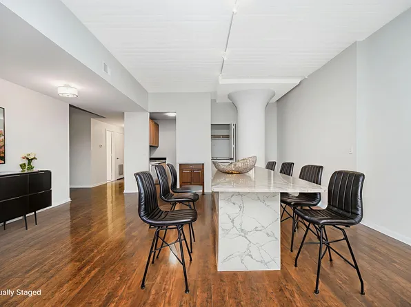 80 Bay Street Landing image 12 of 31