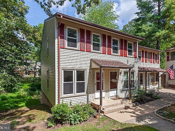 2nd image of 2855 Chablis Cir #15A