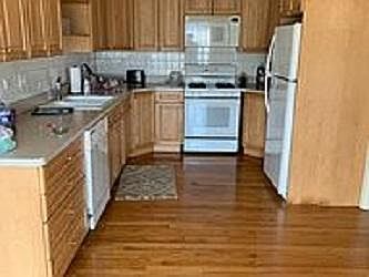 4th image of 266 S Prospect Ave