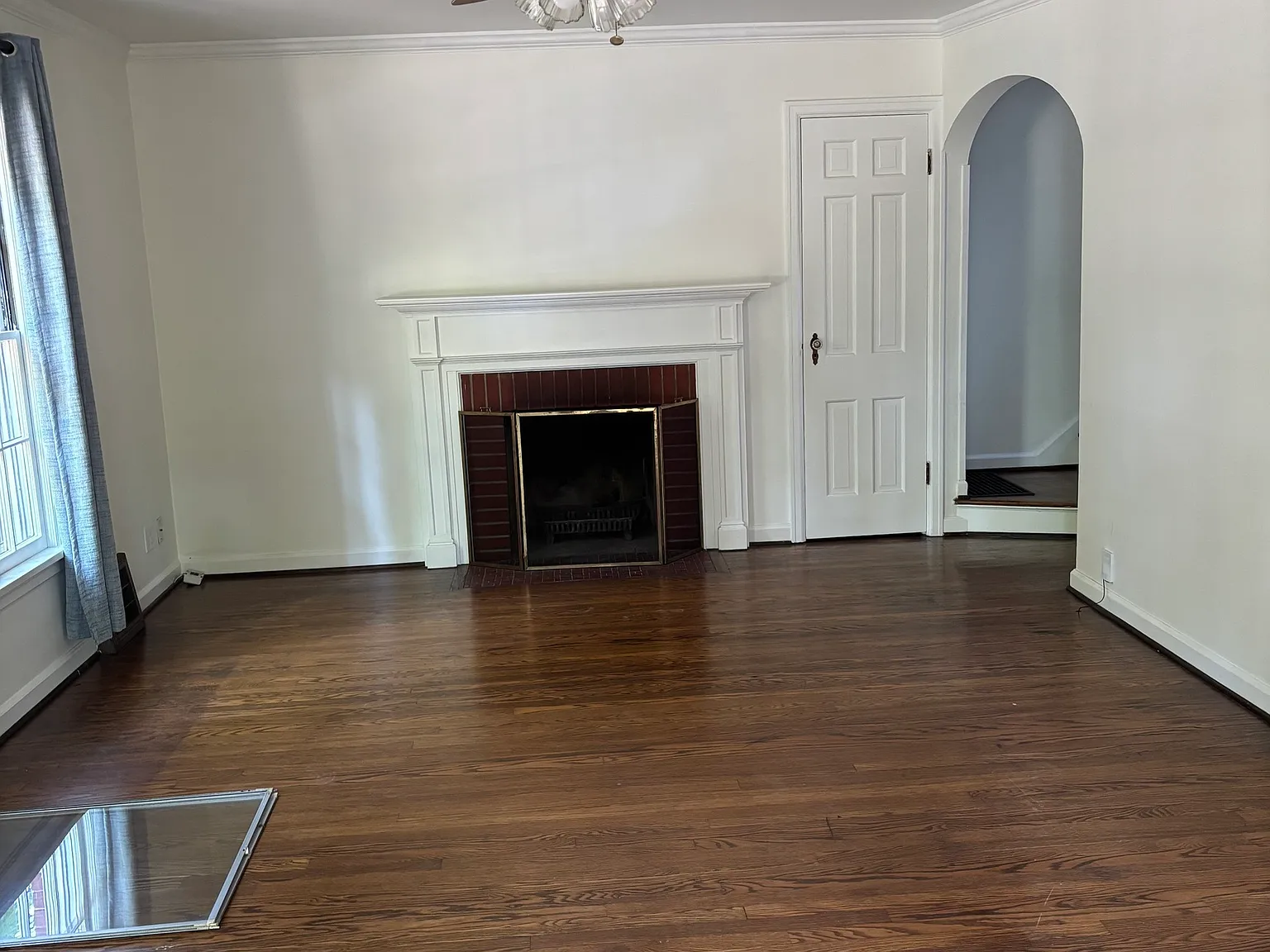 3 bed, 1.5 bath, 1500 sqft, $1,900 — Photo 3