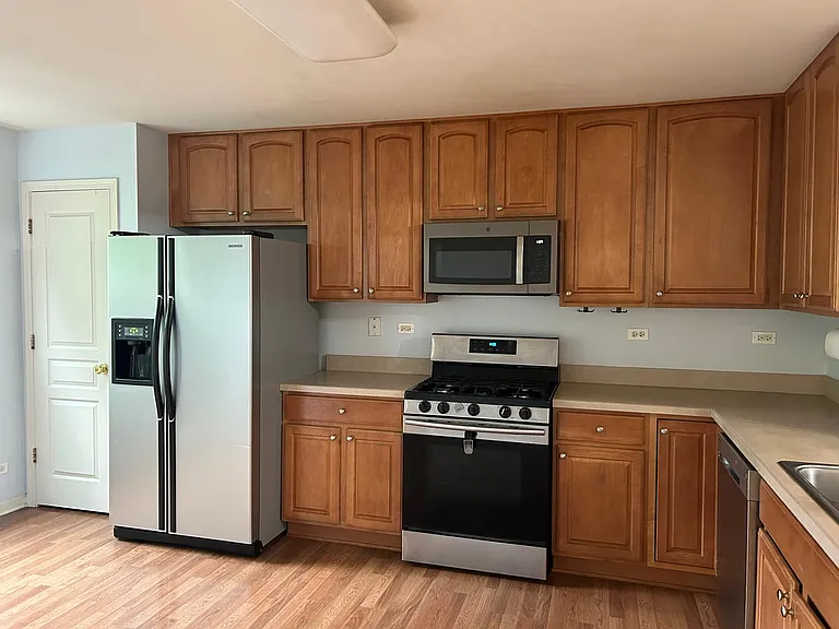 506 Conservatory Ln — Photo 7