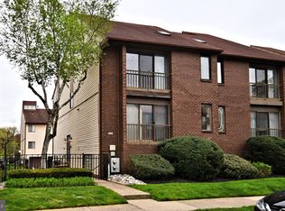 9565 James St #A, Philadelphia, PA 19114