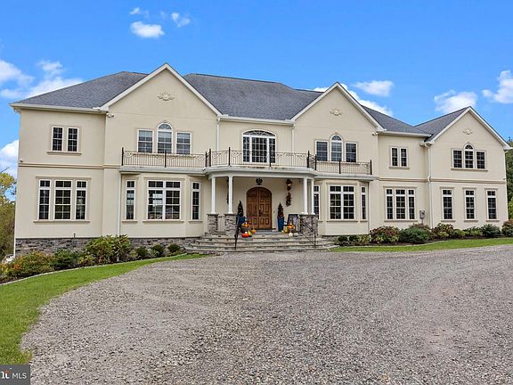 2nd image of 274 Pineville Rd