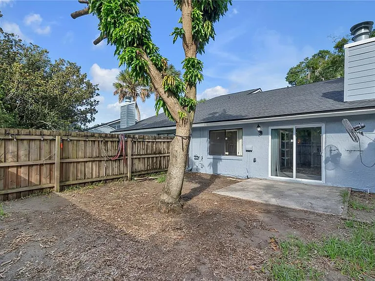 8313 Citrus Chase Dr — Photo 32