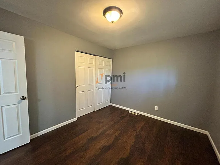 2166 Wisconsin St — Photo 9