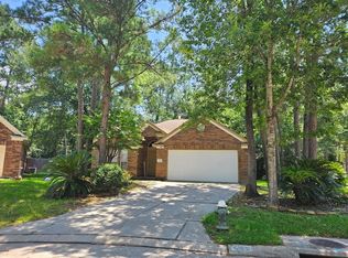 126 N Willow Point Cir, Spring, TX 77382