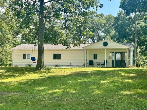 3888 E Wells Ct, Monticello, IN 47960