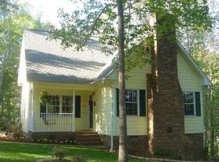 608 Chestnut Ln, Matthews, NC 28104