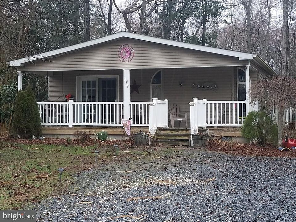 1st image of 139 White Pine Dr