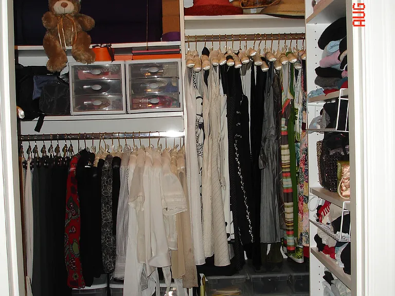 walk-in closet