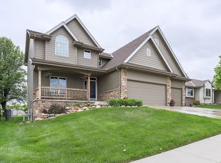 1514 Oran Cir, Council Bluffs, IA 51503