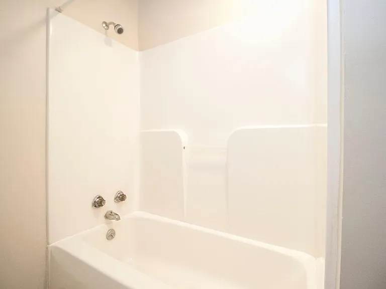 902 Dryden Dr — Photo 13