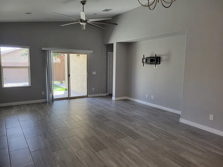 2303 E Mews Rd — Photo 6