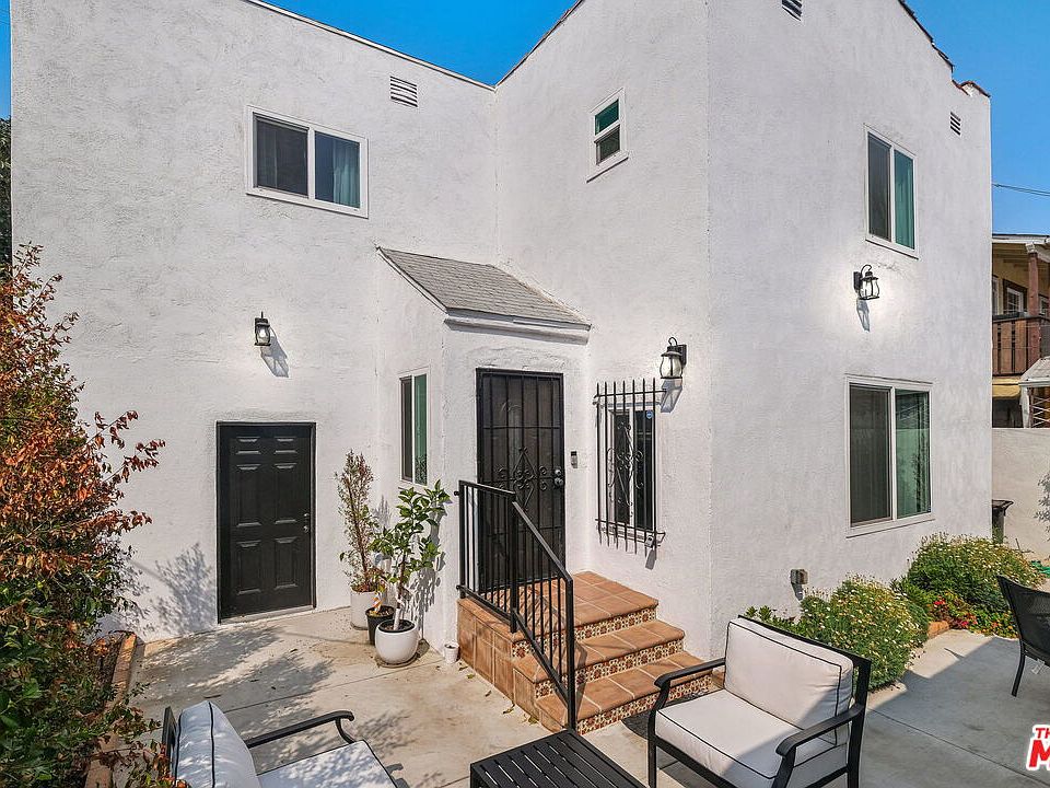 1st image of 2041 1/2 W 31st St