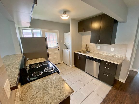 2nd image of 2832 Nebraska Ave #2832