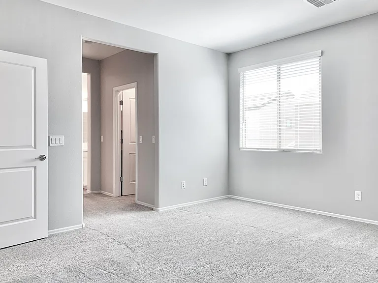 2429 N 149th Ln — Photo 15
