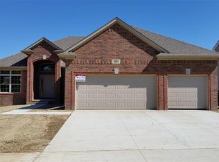 24319 Caspian Dr, Macomb, MI