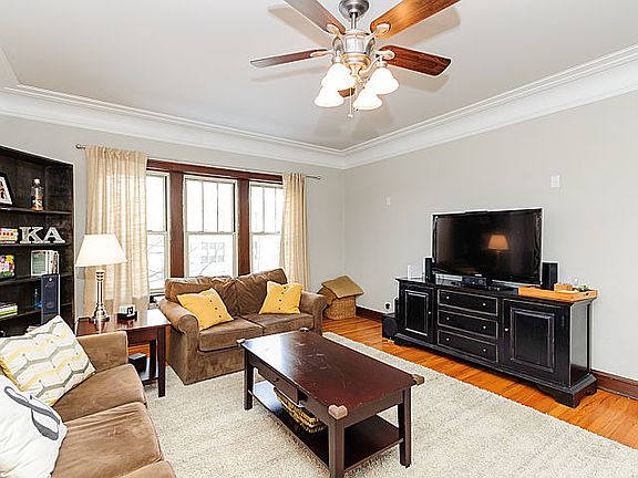 4th image of 37 Washington Blvd APT 3