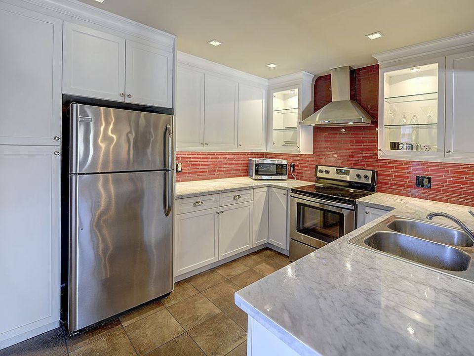 1st image of 1748 Golden Rain Rd APT 4
