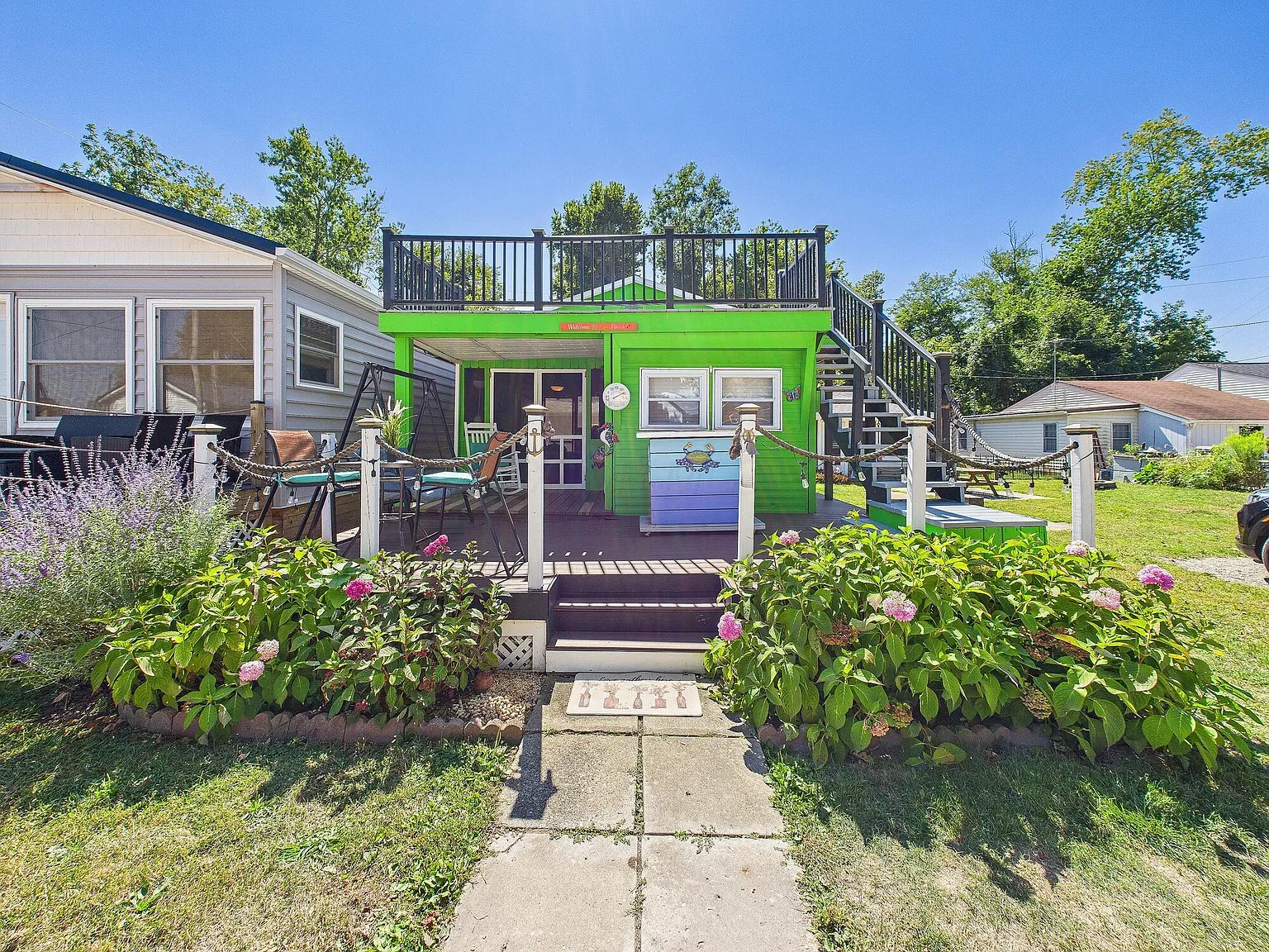 13925 Custers Point Rd NE photo 1