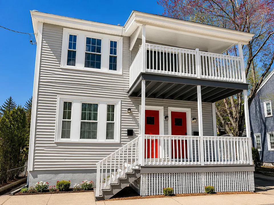 16 Fleming Ave #16