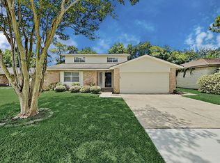 16506 Blackhawk Blvd, Friendswood, TX 77546