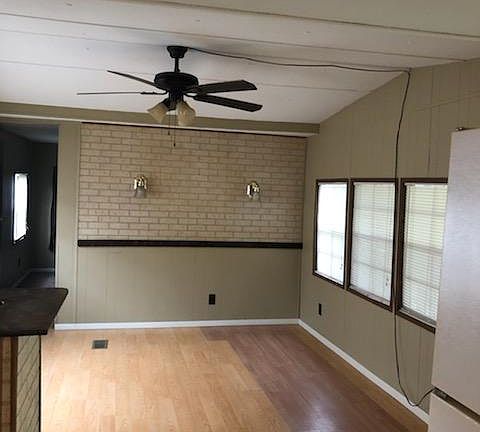 5th image of 2540 Oak Ave