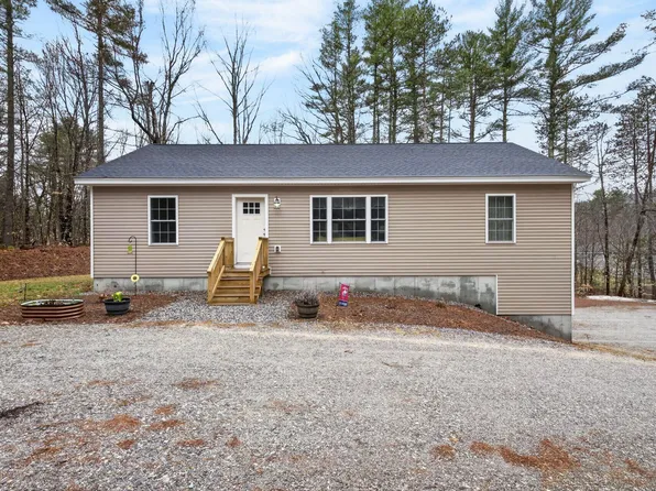 9 Alder Road, Naples, ME 04055