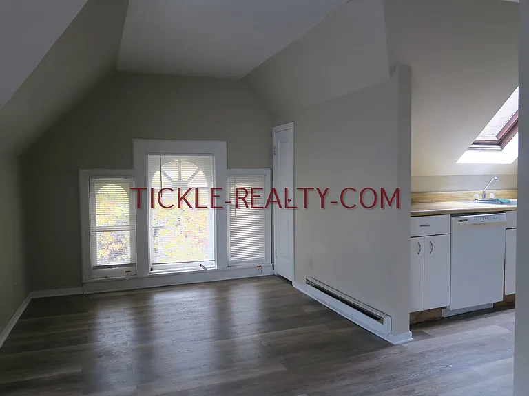 12 Birch Cres — Photo 9