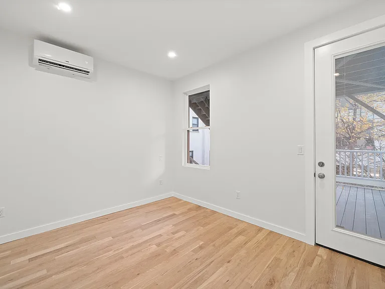 119 Storms Ave #2 — Photo 15