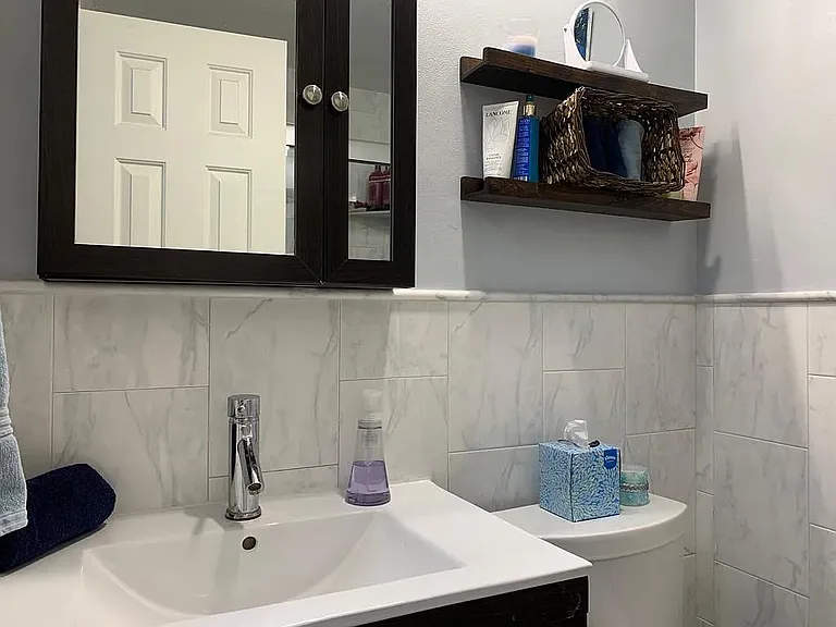 278 Manning St — Photo 9