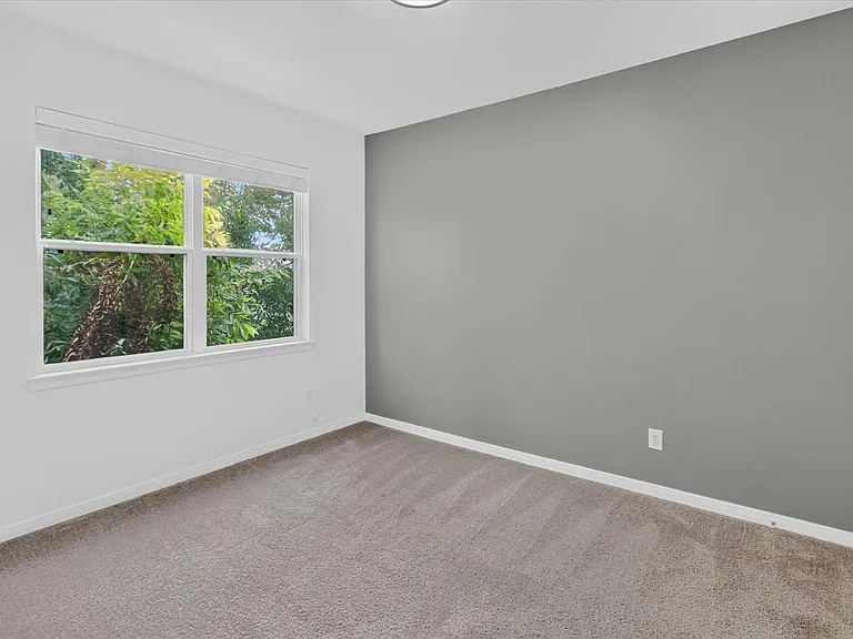 1526 Ojeman Rd #C — Photo 18