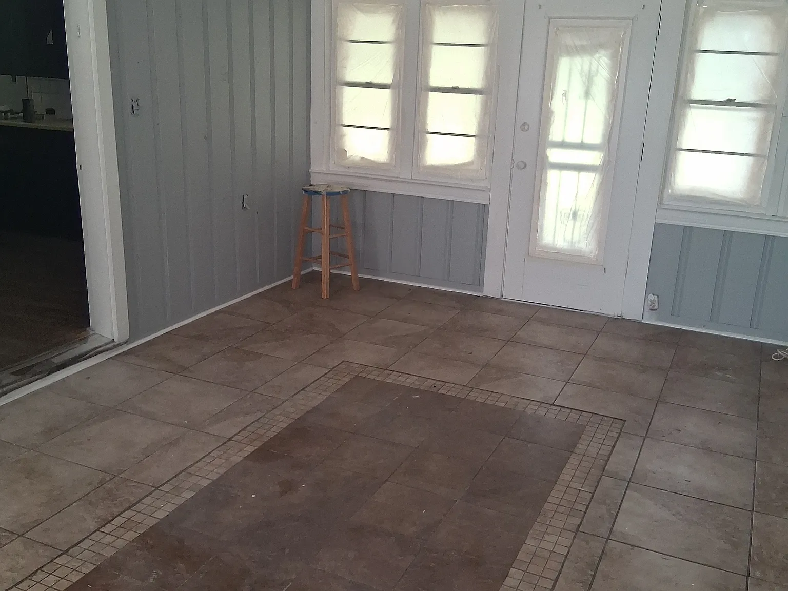 3 bed, 1033 sqft, $1,000 — Photo 2