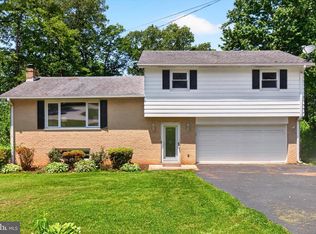 328 Blue Ridge Dr, York, PA 17402