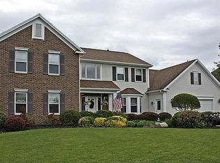 46 Cardogan Sq, Rochester, NY 14625