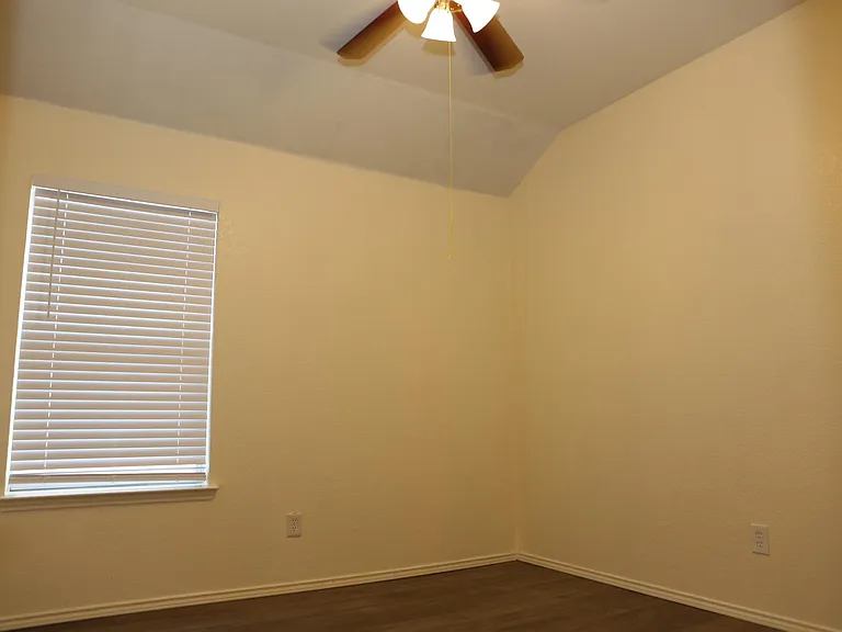 7305 Maplewood Dr — Photo 107