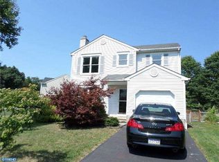 100 Fox Hunt Dr, Souderton, PA 18964