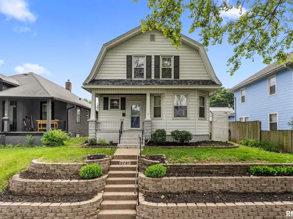 2723 Iowa St, Davenport, IA 52803